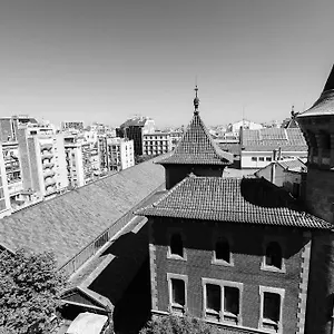 https://hostal-argo.catalonia-hotels.com